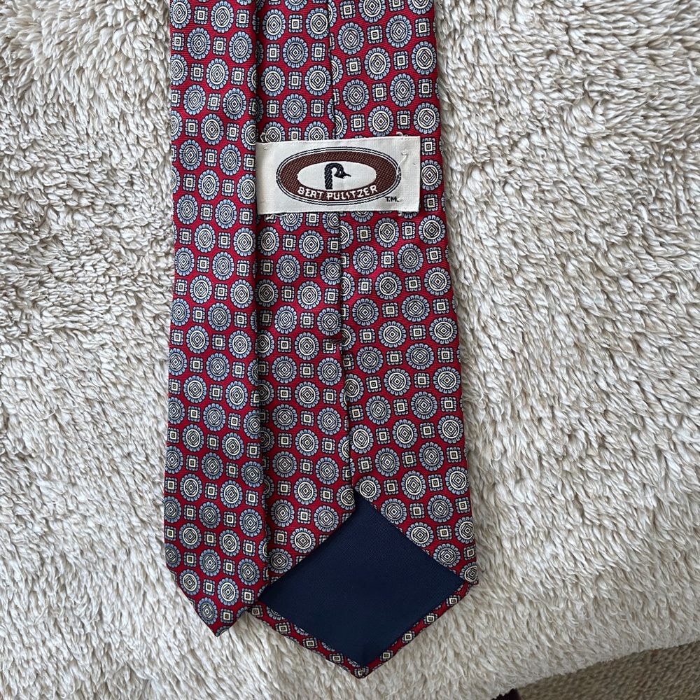 Bert Pulitzer vintage tie